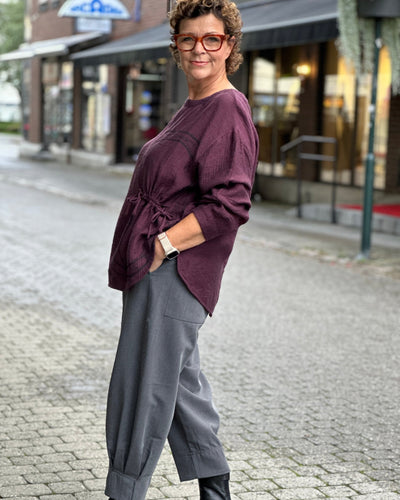 Bluse m/knyting i siden