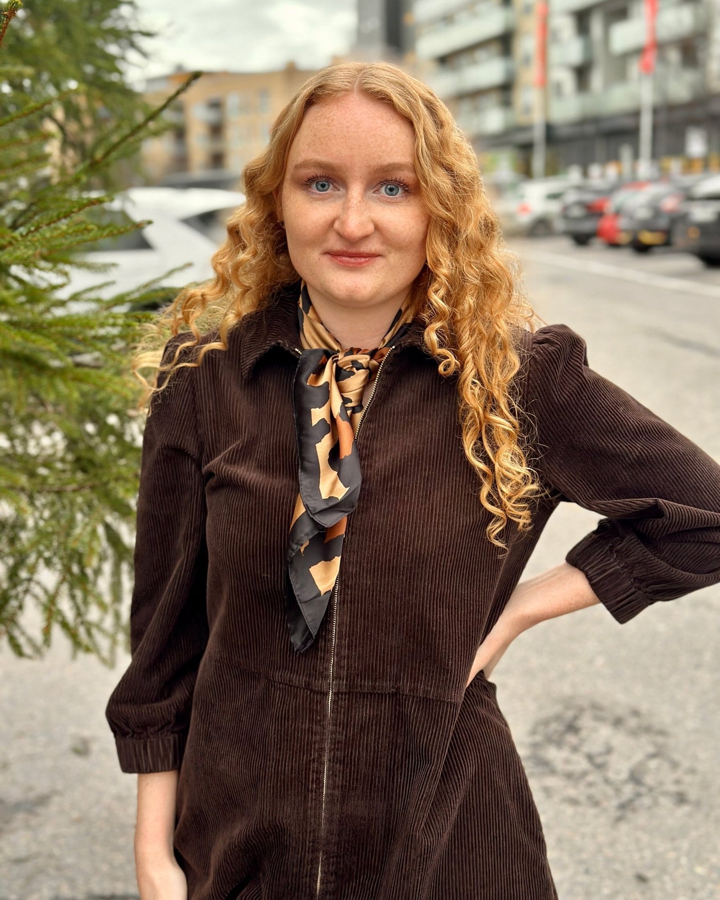 Eyvorpw Dr Cord fløyel kjole