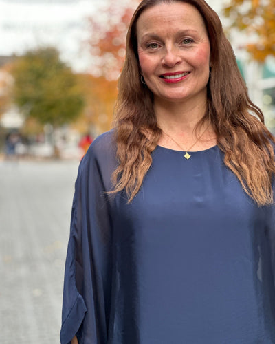 Silke/viskose 2 lags bluse