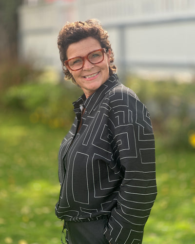 Skjorte m/ knyting nede