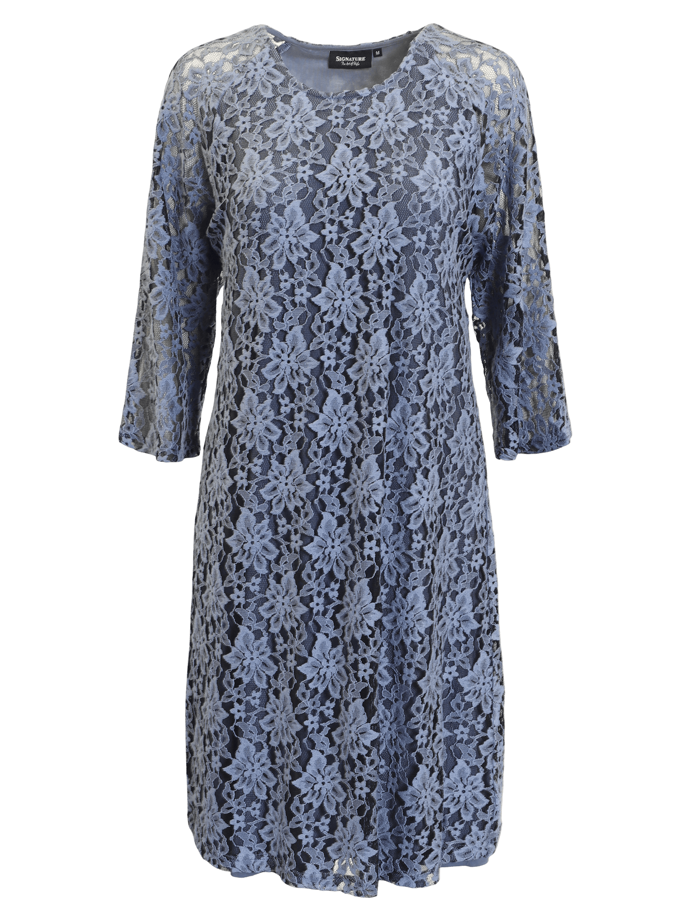 Blondekjole med 3/4 erm