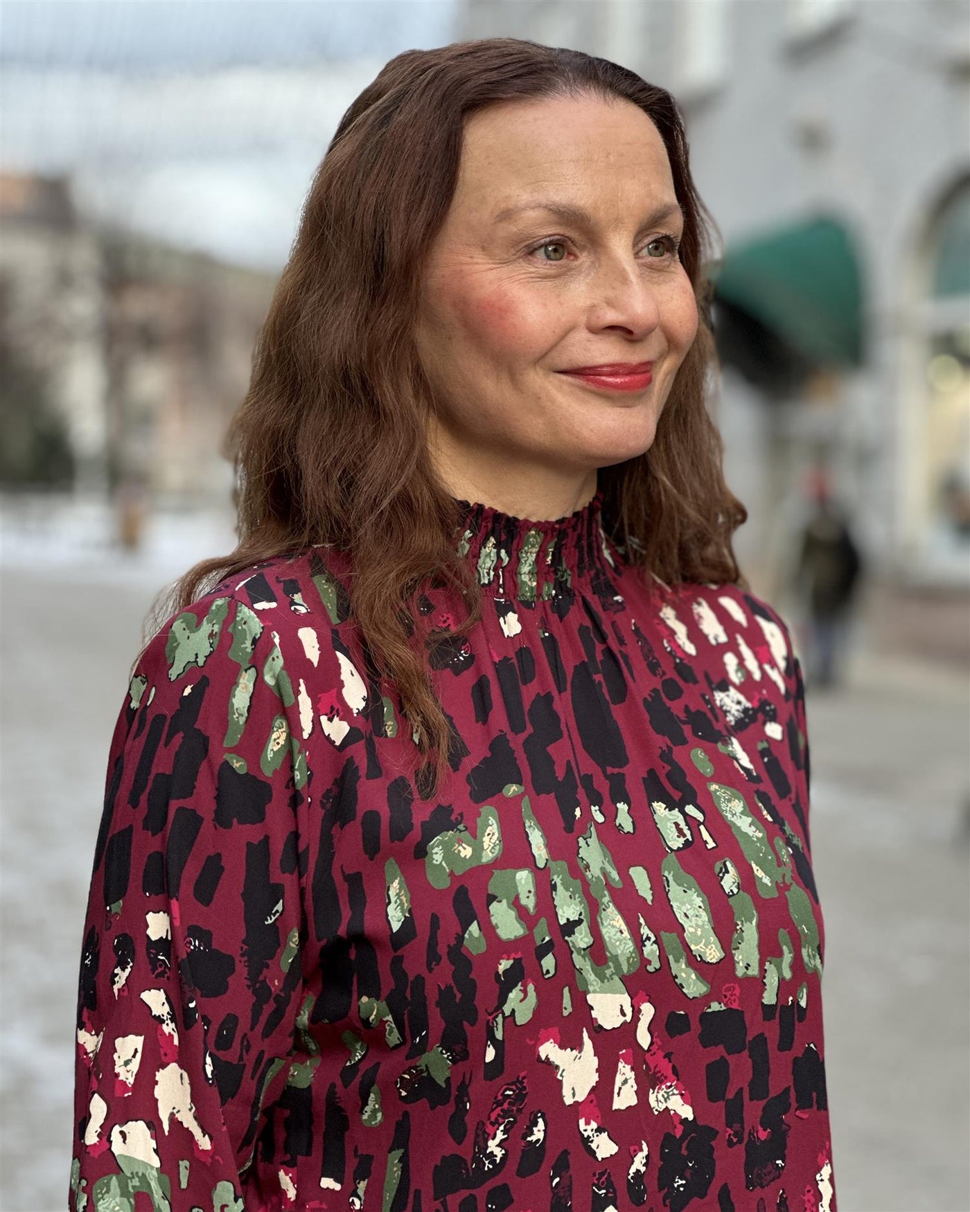 Viskose bluse m smock effekt