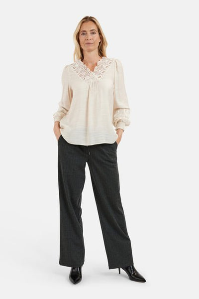 Bluse m/broderi