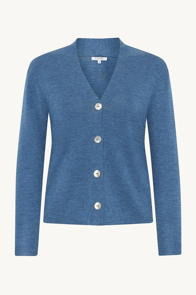 Blå cardigan med V-hals og fem knapper foran, enkel design.