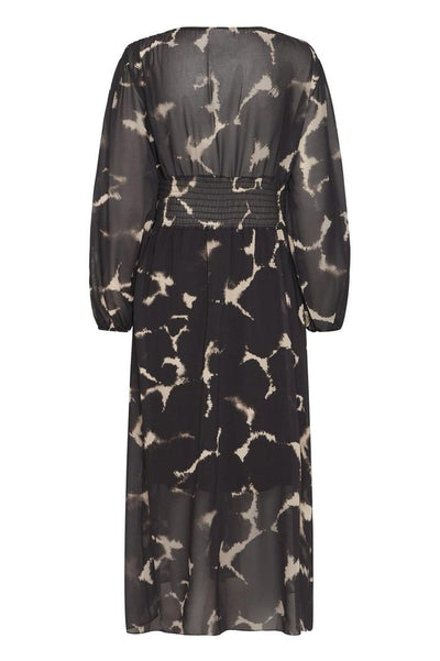 Mønster i mørke og lyse toner, dyp V-utringning, rynket midje, lange ermer.