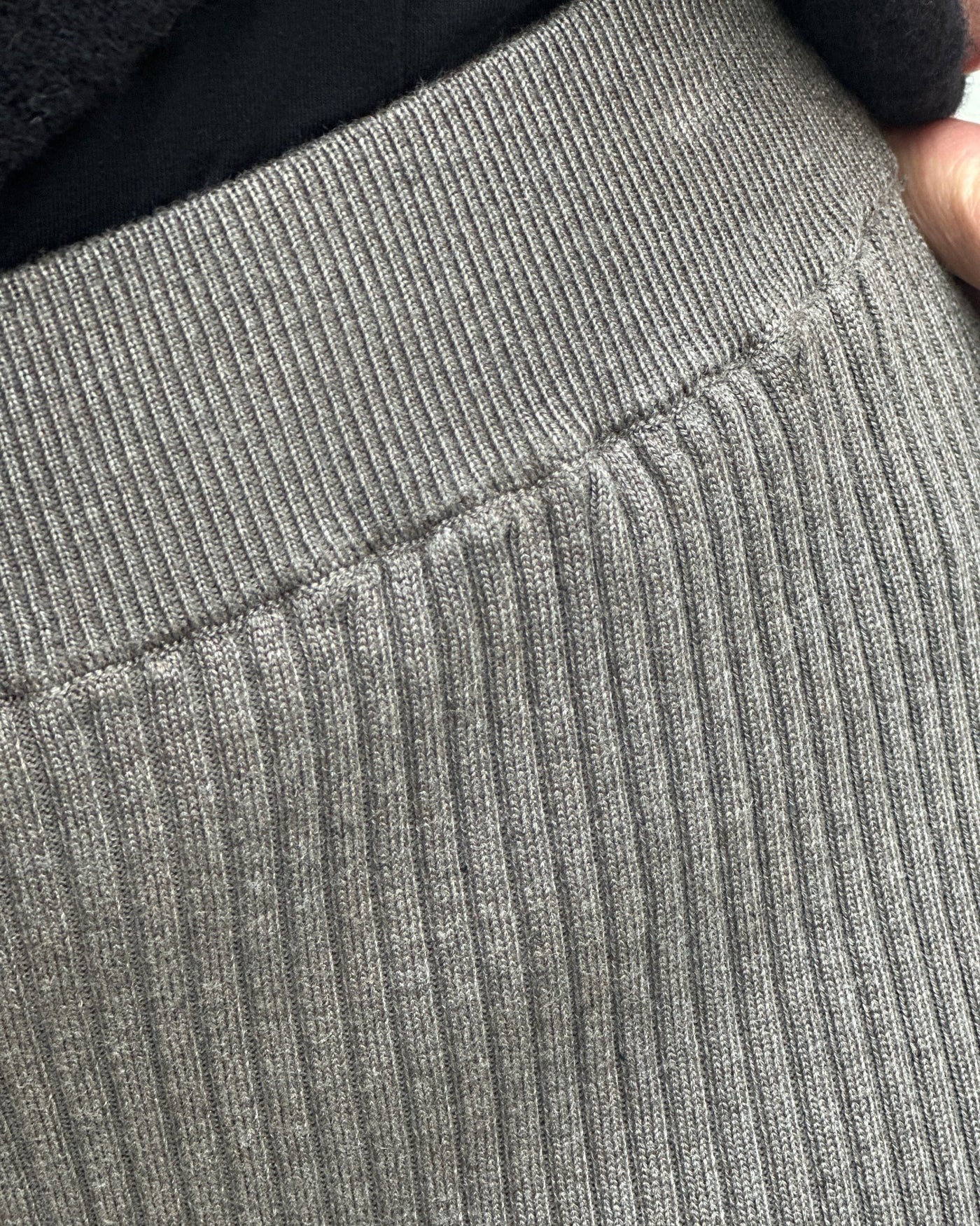 Skjørt m/strikk viskose