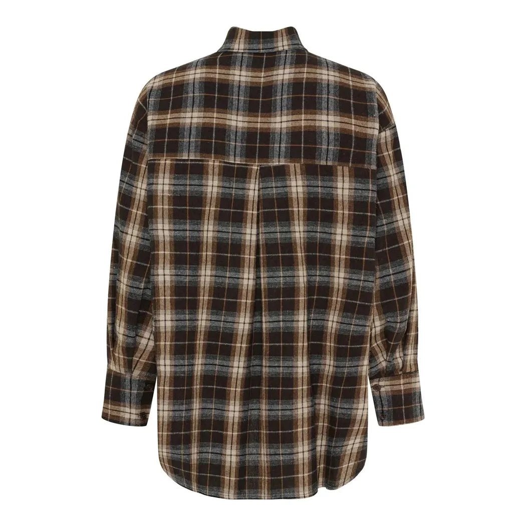 Rutete skjorte i brune, beige, gråtoner. Klassisk krage, lange ermer med knapper bakfra.