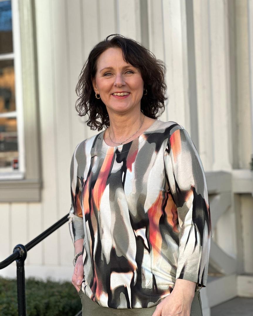 Bluse m print og 3/4 erm-Bluser og skjorter-Signature