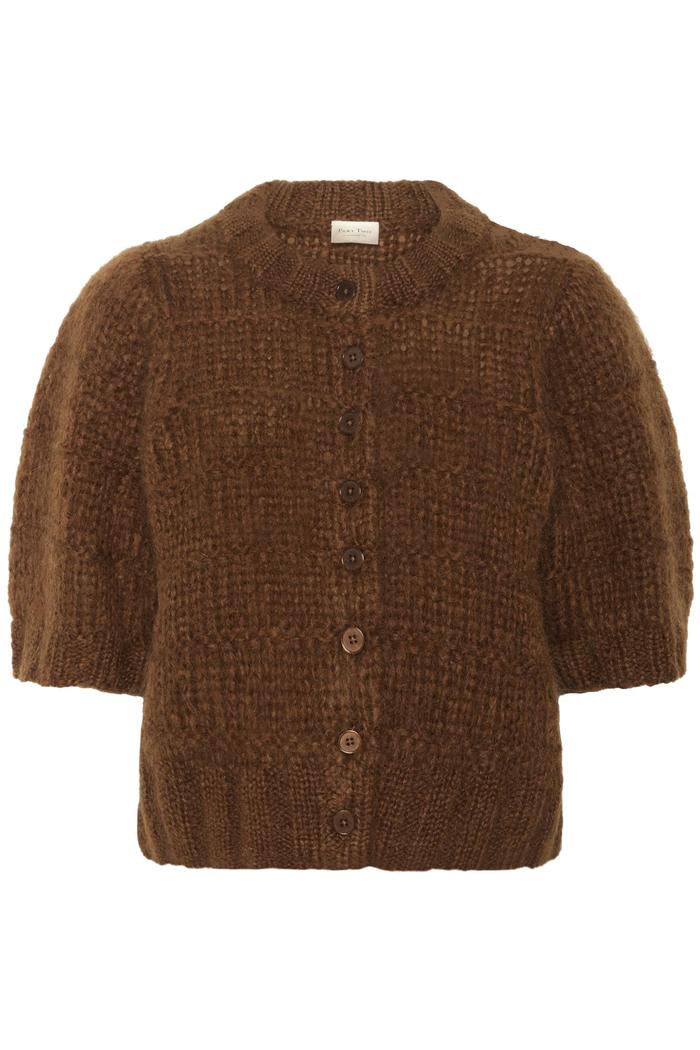 Brun cardigan med teksturert mønster, korte ermer og knapper foran.