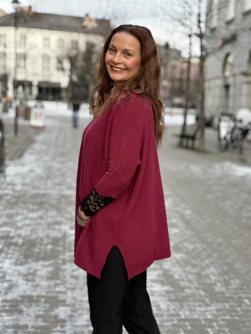 Oversized genser m splitt-Gensere og veste-Imprezz