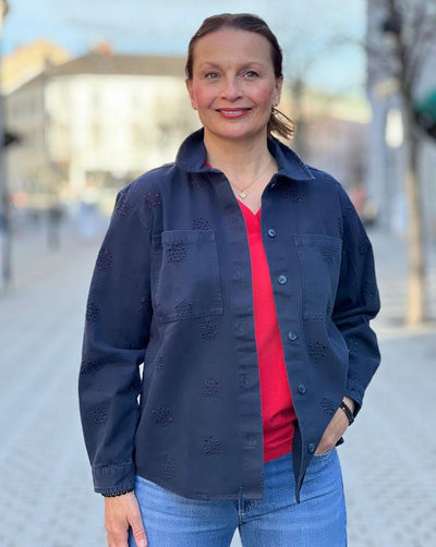Stor skjorte m broderi-Bluser og skjorter-JENSEN