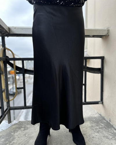 Roza skirt sateng skjørt m stretch