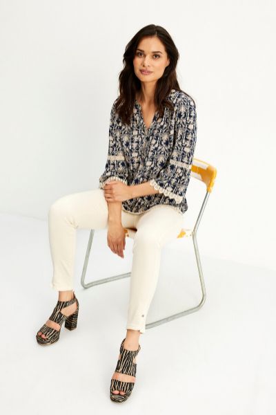 Jasmine bluse med blonder i viskose