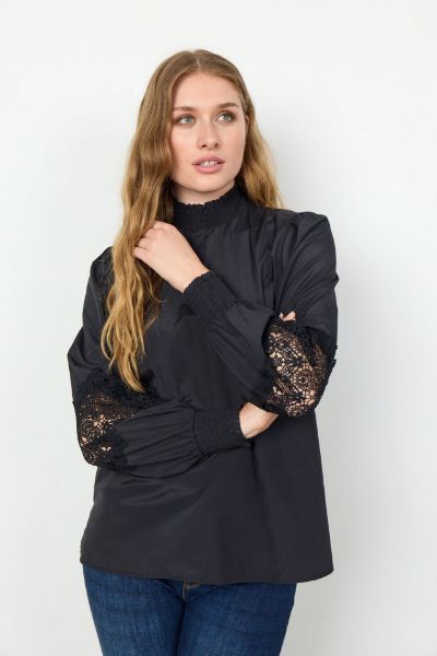 SC-NETTI 62 bluse med blondeeffekt